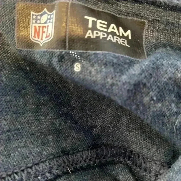 Denver Broncos long  sleeve - Picture 3 of 4